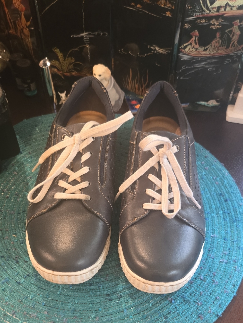 Clarks Dark Gray Leather Lace-Up Sneakers with Cream Laces